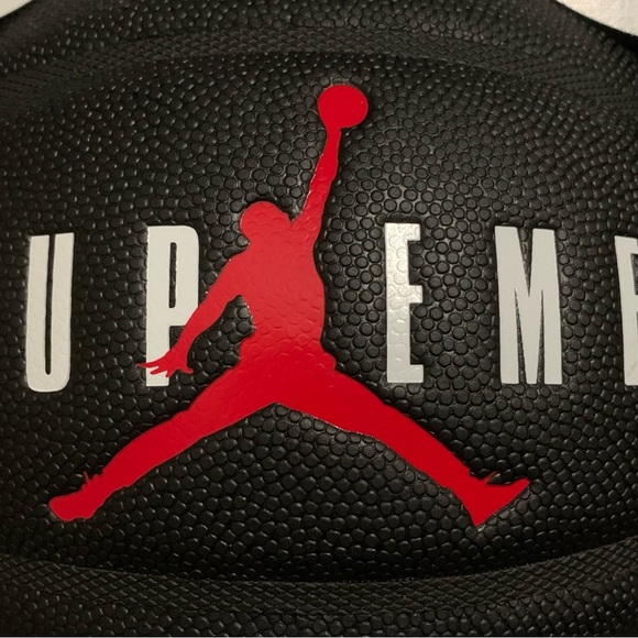 Supreme x Jordan Basketball FW24 Brand New - Picture 4 of 8